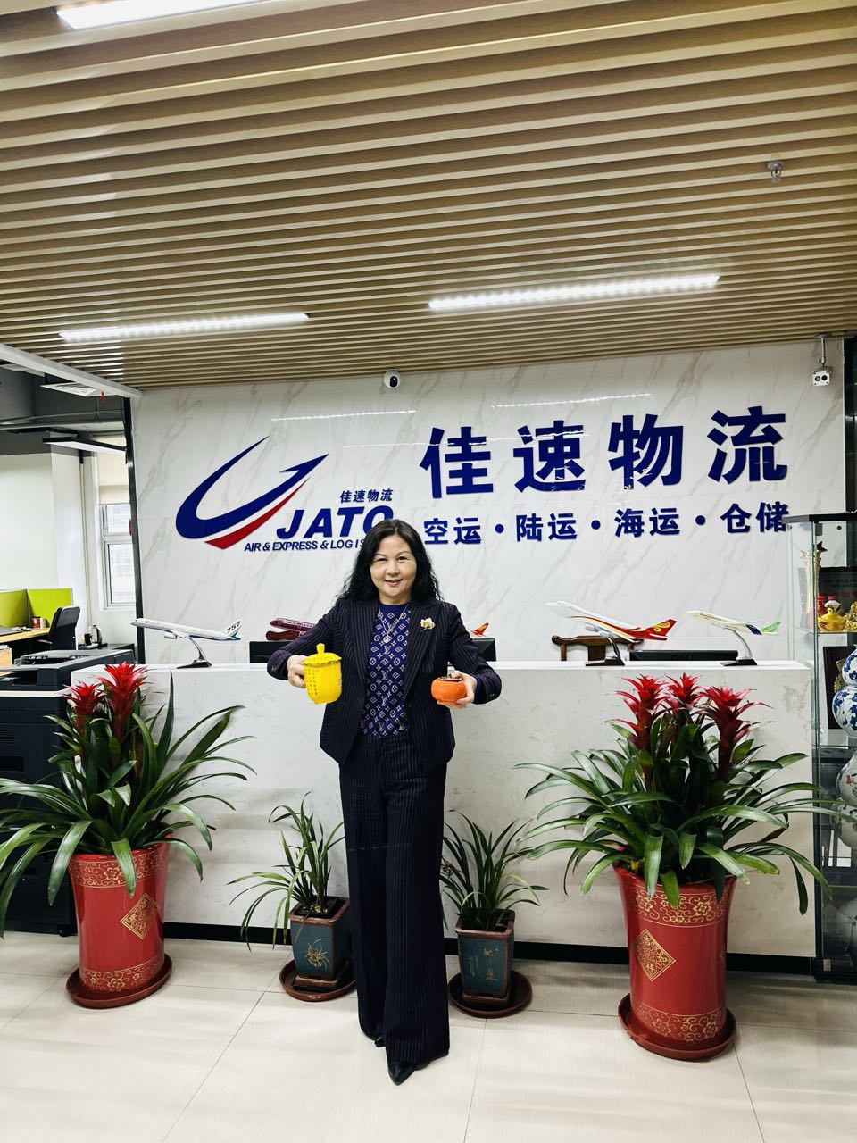 1713940328577256.jpg 蓉照片.jpg